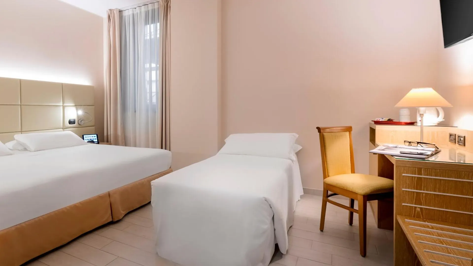 Best Western Cavalieri Della Corona Cardano Al Campo Hotel